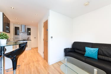 1 bed flat, Brookland Rd, Clarendon Park, Leicester, LE26BH - Image 10